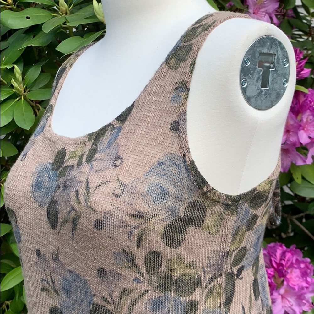 C RUSSE | Open Back Tank - Picture 5 of 9